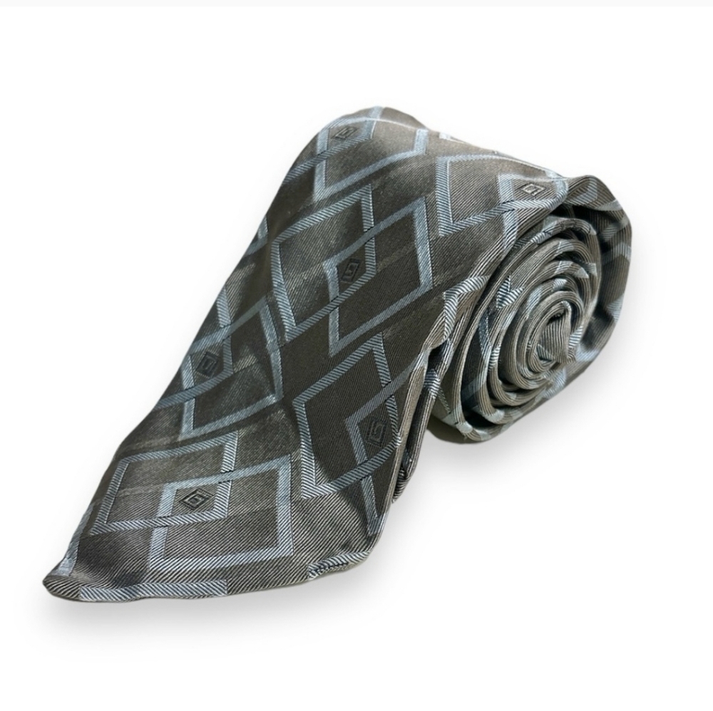 GUCCI Woven Jacquard Silk Tie Grey & Light Blue Interlocking Squares